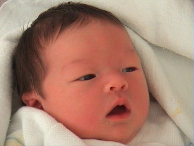 Katjas Gesicht, 2,5 Tage alt